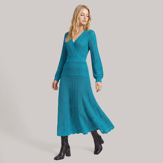 V-neck long sleeved knitted maxi dress