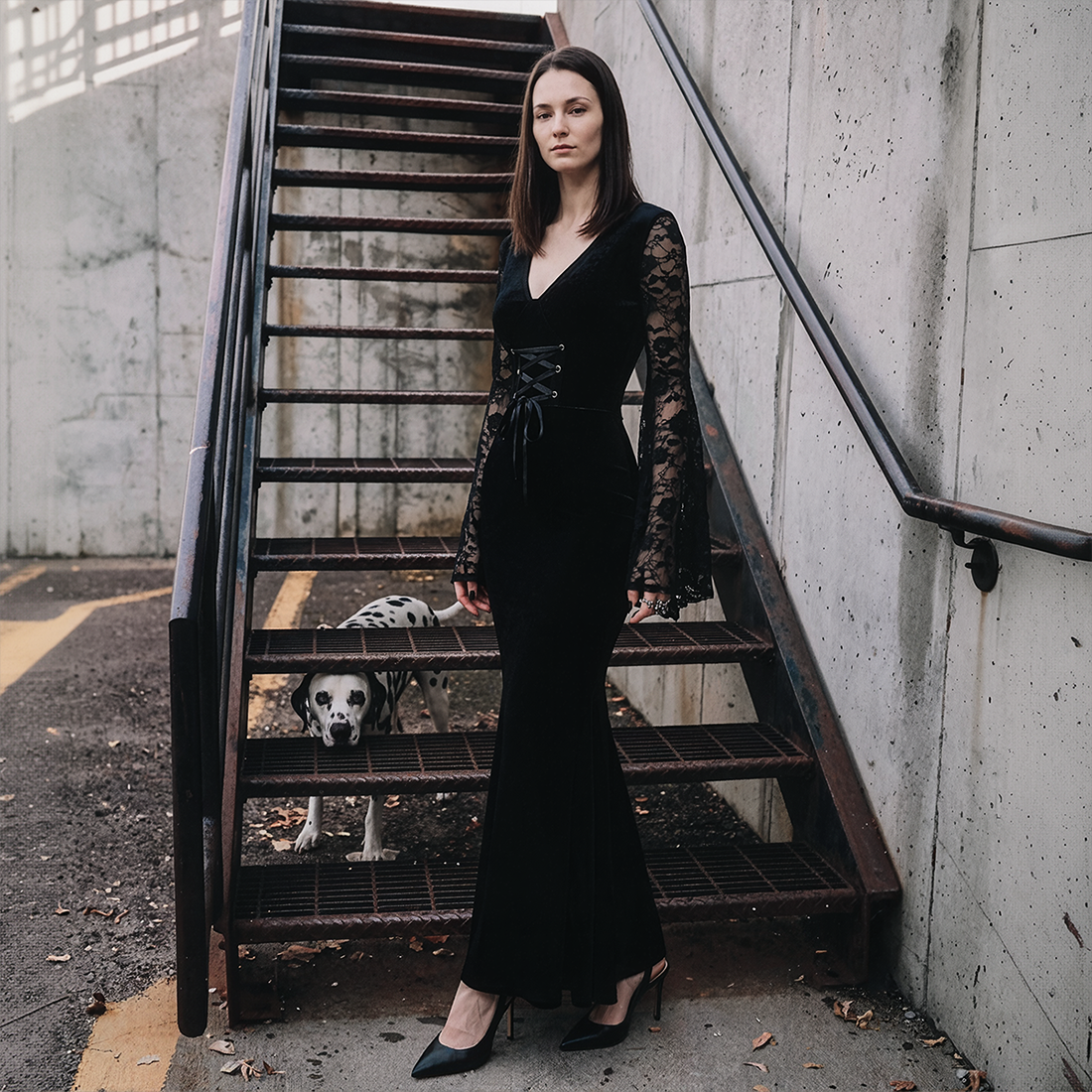 Wholesale Women's Gothic Velvet Lace Bell-Sleeve Long Dress